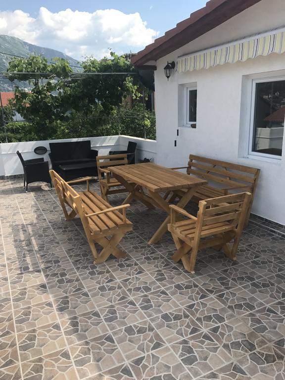 Alisa Sea View Apartment Prcanj Kotor Exterior foto